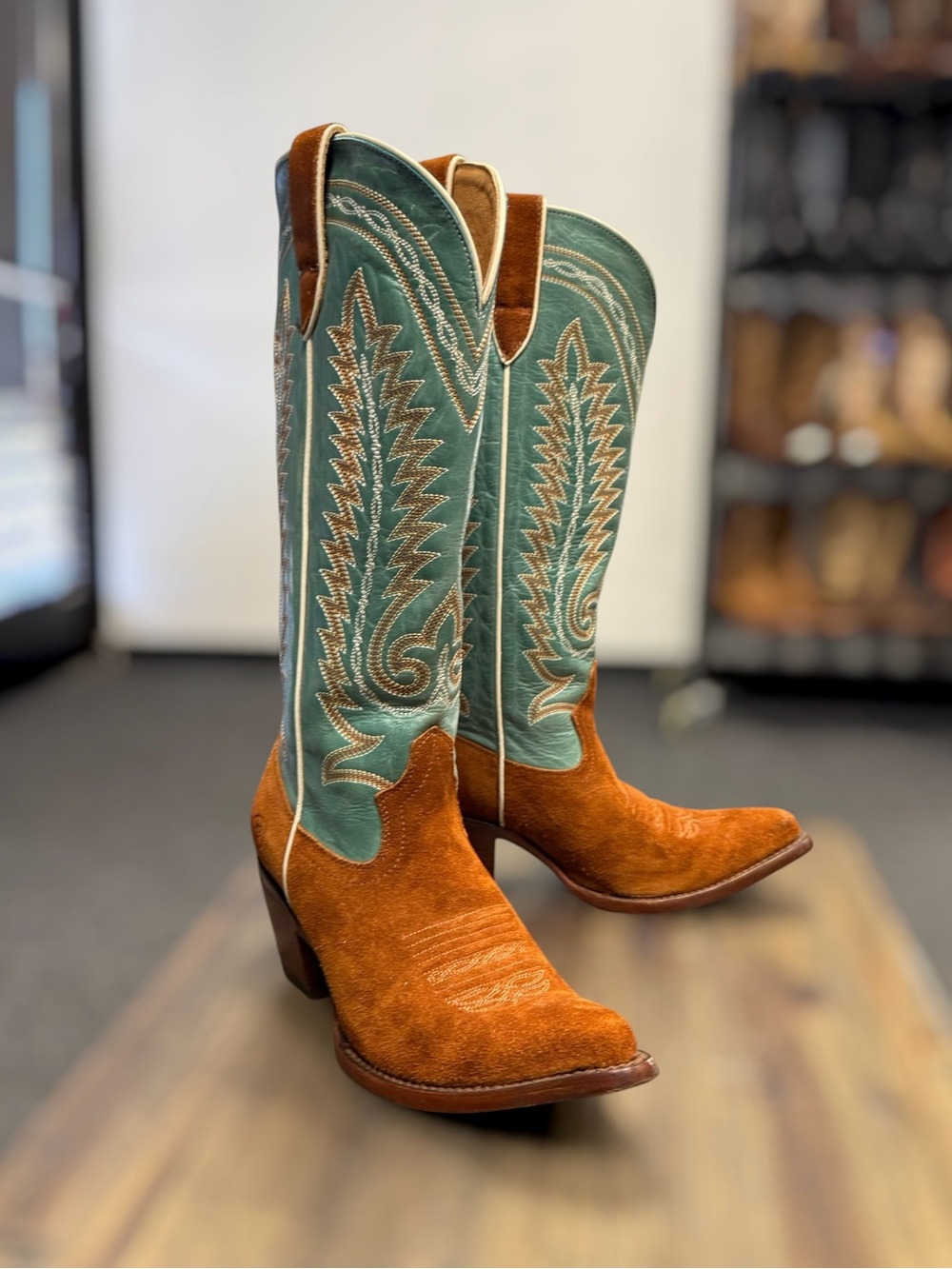 ARIAT WOMEN'S AMBROSE TALL PENNY SUEDE WESTERN BOOTS FESTIVAL 8.5 - Picture 2 of 10